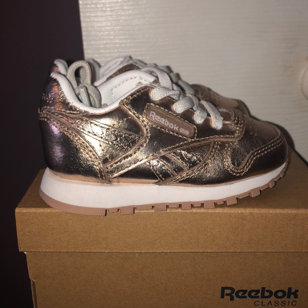 Infant Reebok - Picture 2 of 3